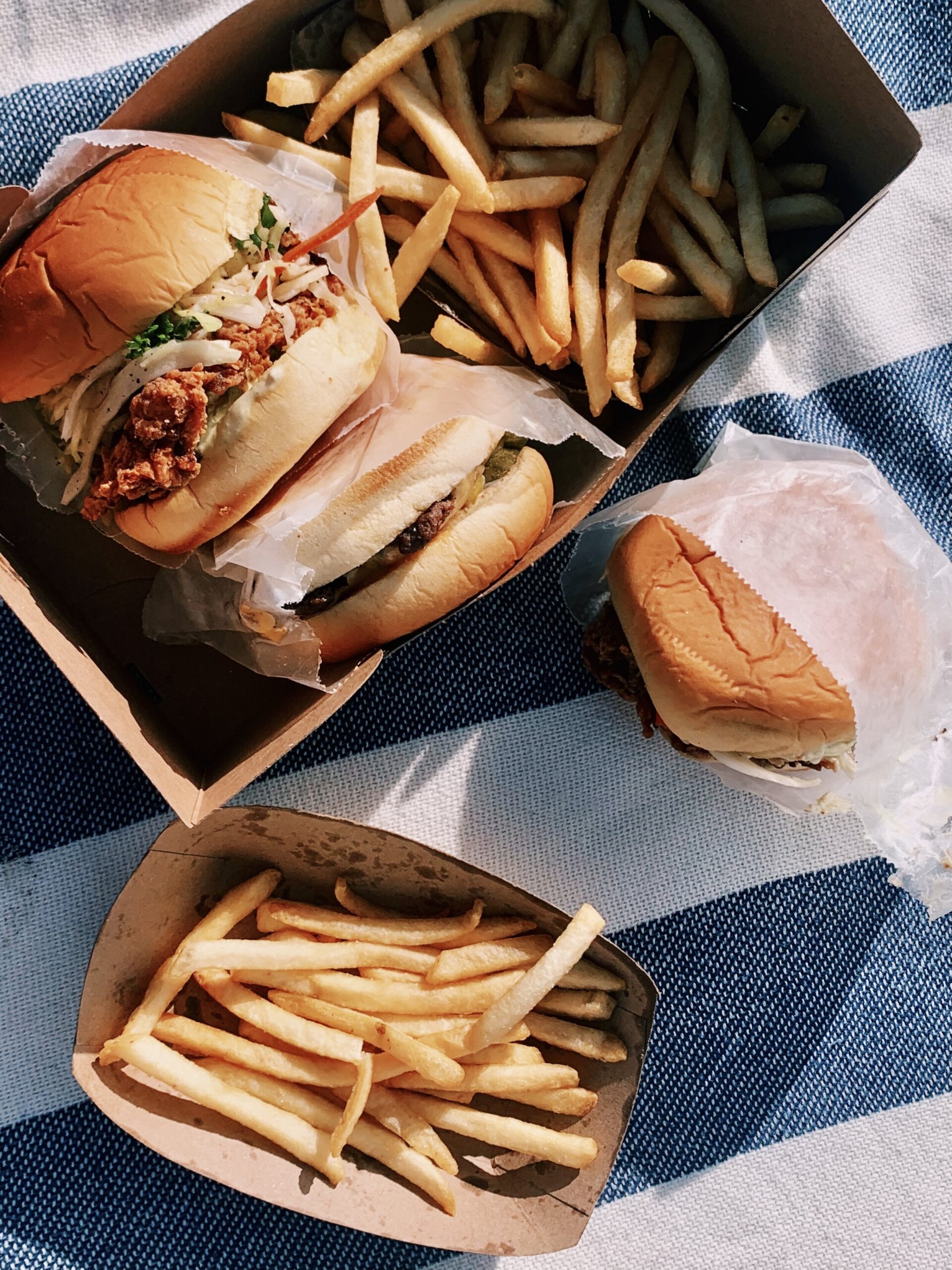 The Win~Dow at American Beauty: Best Burgers on Venice Boardwalk
